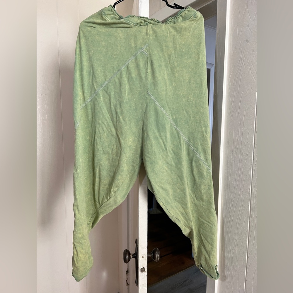 Free People Harems - Picture 3 of 5